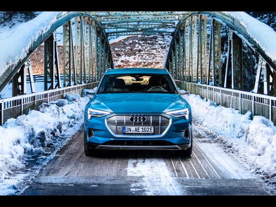 Audi e-tron advanced [2019] 001
