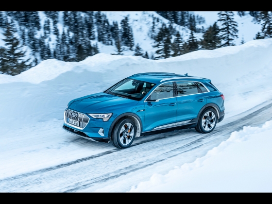 Audi e-tron advanced [2019] 002