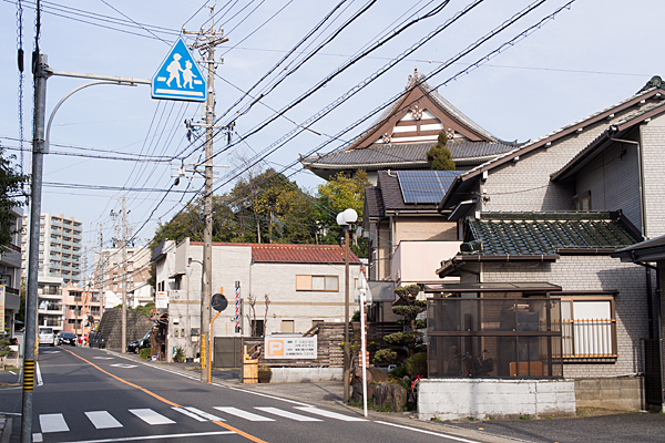 観音寺と旧道